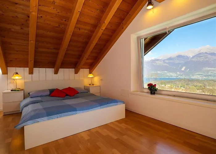 Bellavista Ii Panorama Mit Pool Og Dg * Colico